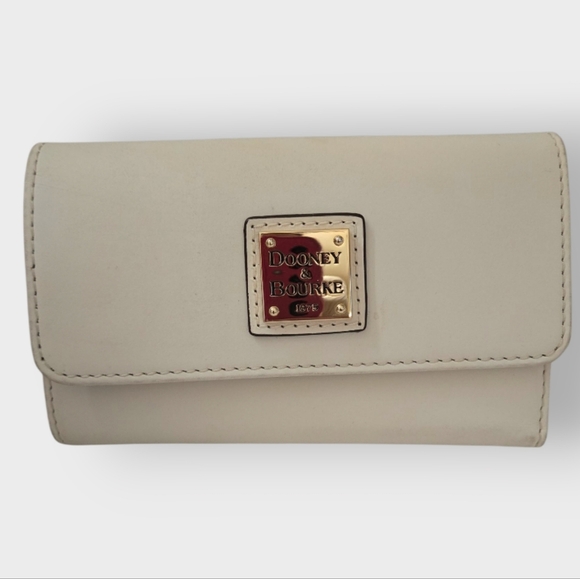 Dooney & Bourke Belvedere Flap Wallet – Pebble Leather, Like New - Picture 1 of 5